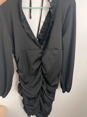 SHEIN Black Ruffle V-Neck Ruched Long Sleeve Dress